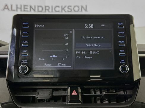 Used 2020 Toyota Corolla LE image 22