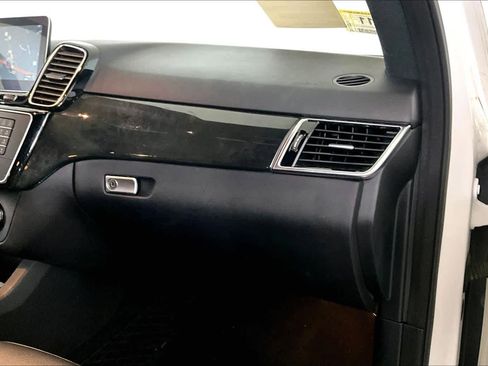 Used 2017 Mercedes-Benz GLE 350 4MATIC image 18