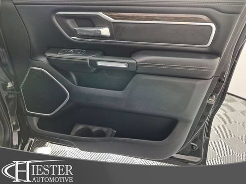 Used 2019 RAM 1500 Laramie AWD/4WD image 38