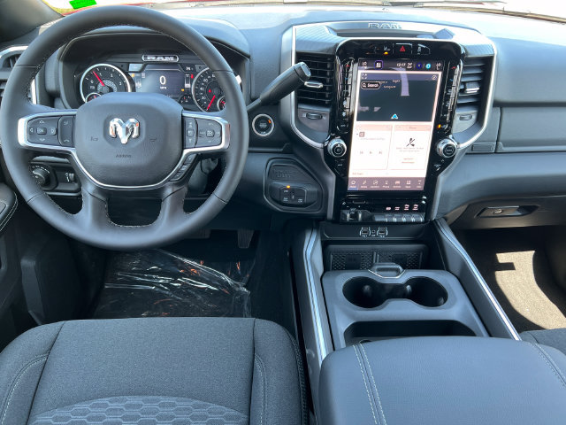 New 2026 RAM 2500 Big Horn AWD/4WD image 3