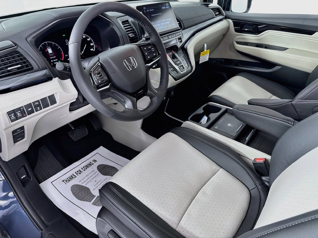 Used 2026 Honda Odyssey Elite image 11
