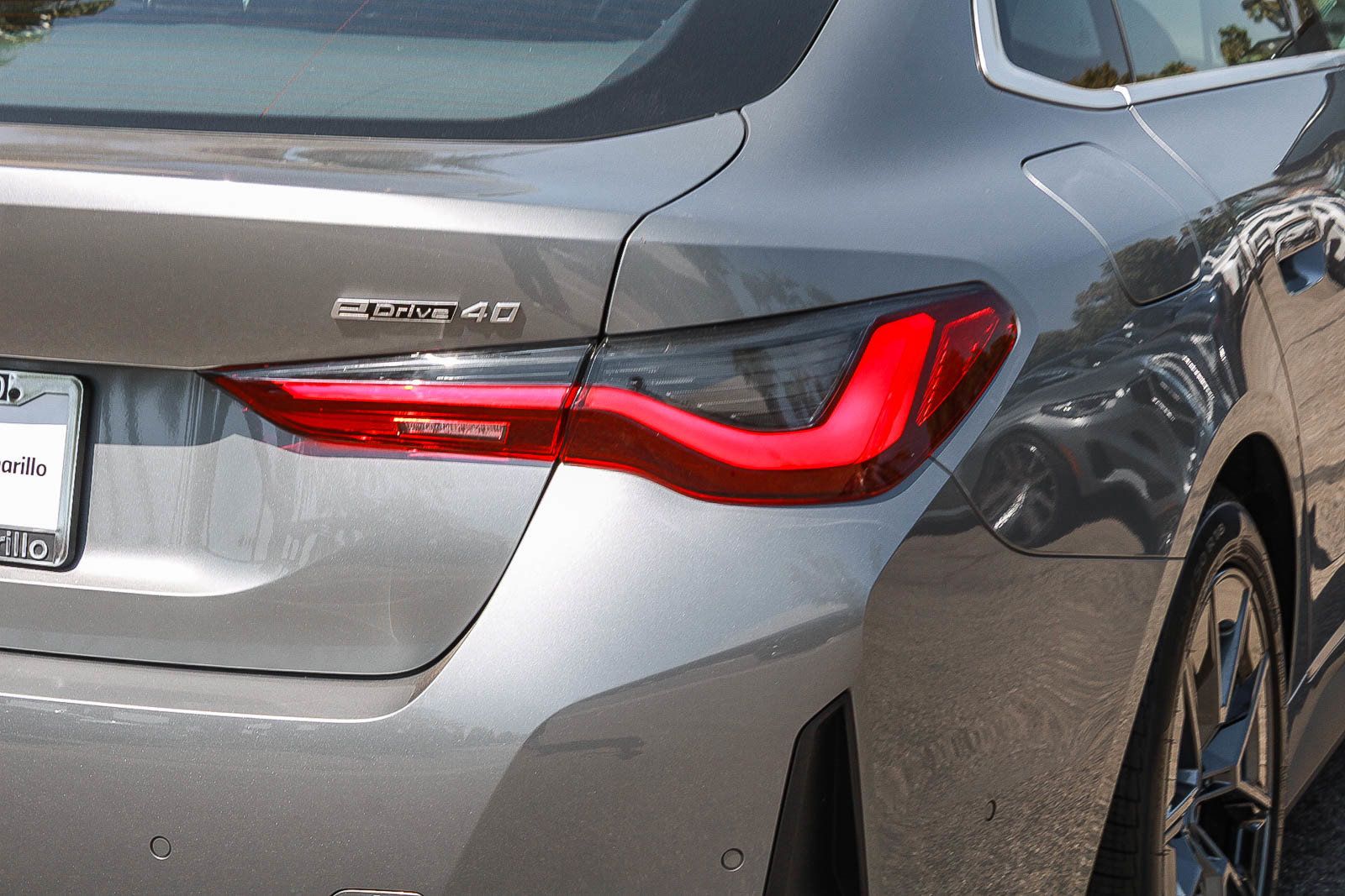 Used 2023 BMW i4 eDrive40 RWD image 7