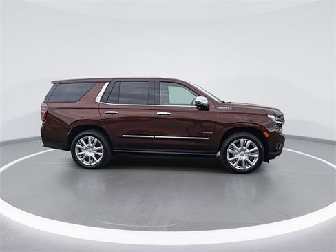 Used 2023 Chevrolet Tahoe High Country w/ LPO, Illumination Package image 9