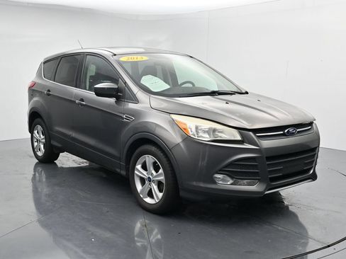 Used 2013 Ford Escape SE FWD image 2