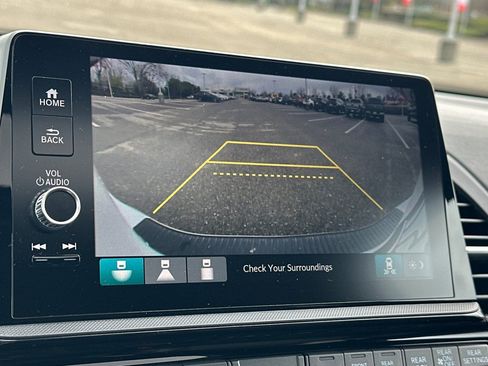 Used 2025 Honda Odyssey Sport-L image 27