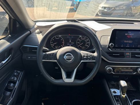 Used 2021 Nissan Altima 2.5 SV AWD/4WD image 10