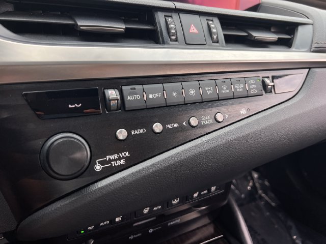 Used 2019 Lexus ES 350 w/ Accessory Package 2 FWD image 25