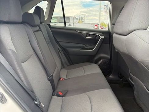 Used 2023 Toyota RAV4 XLE w/ Convenience Package image 8