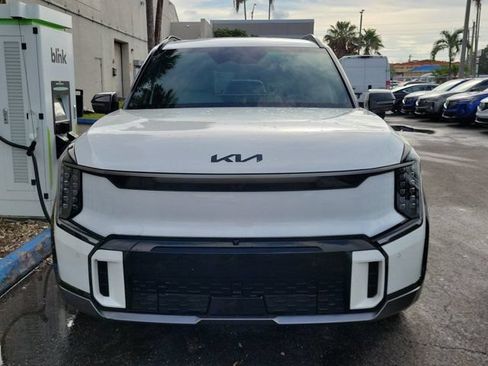 Used 2024 Kia EV9 GT-Line AWD/4WD image 2