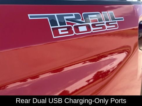 Used 2021 Chevrolet Silverado 1500 LT Trail Boss AWD/4WD image 11