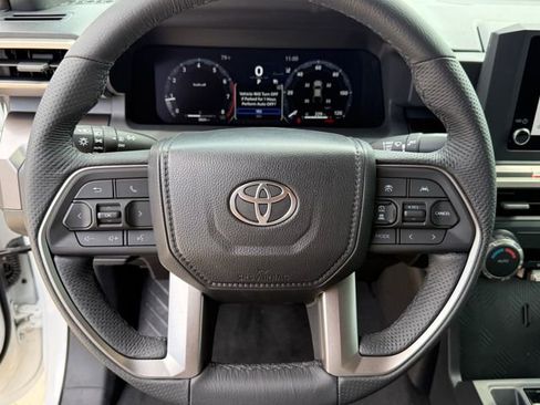 Used 2025 Toyota Tacoma TRD Off-Road AWD/4WD image 14