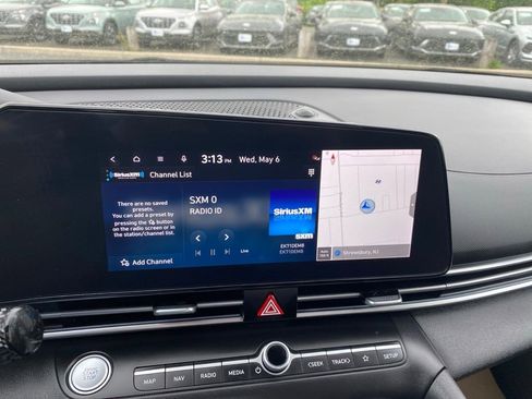 Certified 2023 Hyundai Elantra Limited FWD image 19