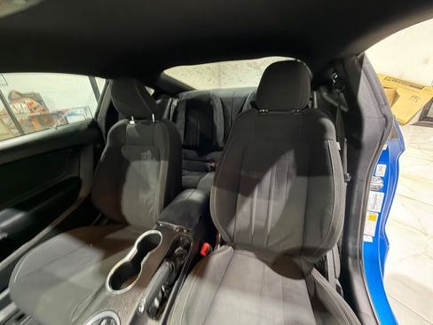 Used 2020 Ford Mustang Coupe RWD image 15