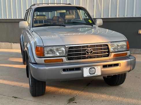 Used 1996 Toyota Land Cruiser image 36