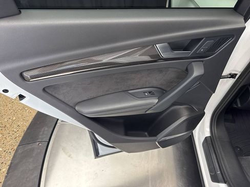 Used 2018 Audi SQ5 Prestige w/ Prestige Package AWD/4WD image 30
