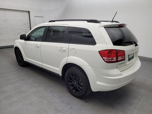 Used 2020 Dodge Journey SE w/ SE Popular Equipment Group FWD image 3
