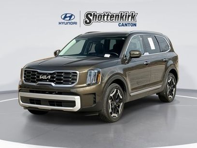 Used 2025 Kia Telluride S