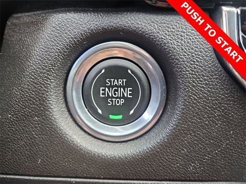 Used 2023 Chevrolet Colorado W/T image 17