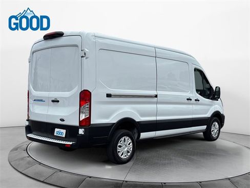 Used 2022 Ford E-Transit Medium Roof image 5