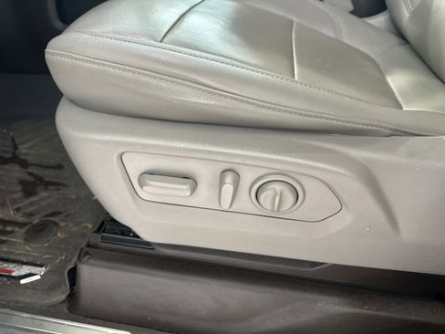 Used 2021 Chevrolet Silverado 1500 LTZ w/ LTZ Premium Package image 16