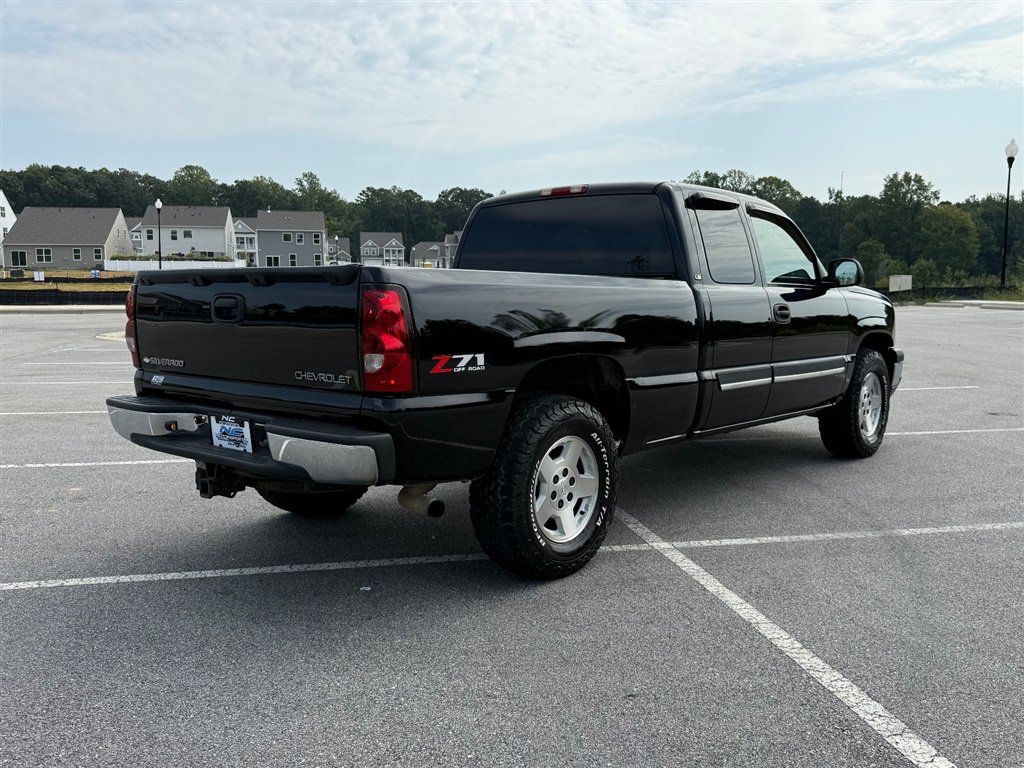 Used 2003 Chevrolet Silverado 1500 LS w/ Off-Road Package AWD/4WD image 8