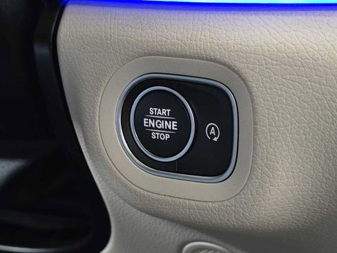 Certified 2024 Mercedes-Benz GLE 450 4MATIC image 36