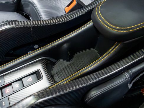 Used 2019 McLaren 600LT RWD image 74
