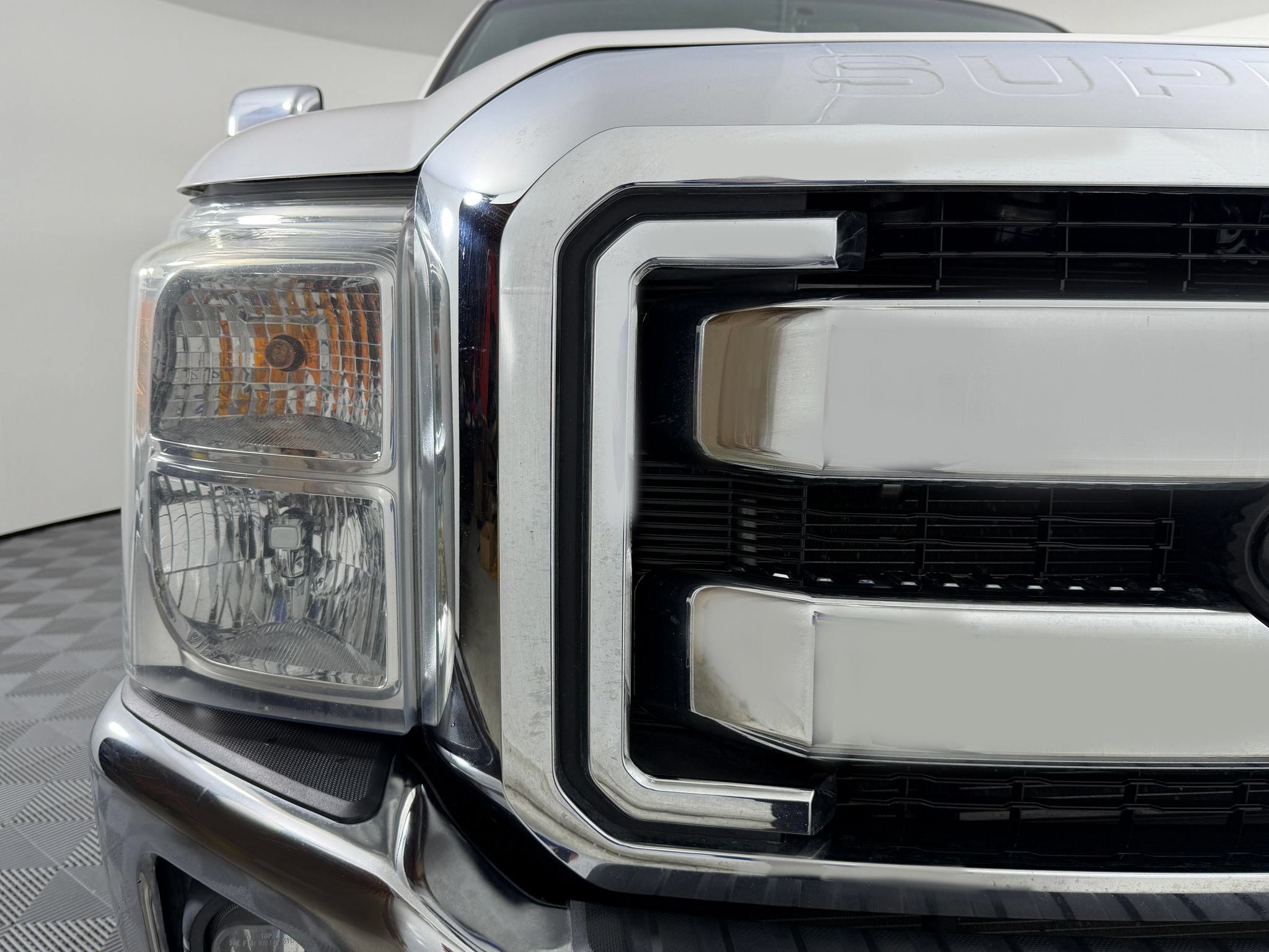 Used 2011 Ford F350 Lariat w/ Chrome Pkg AWD/4WD image 4