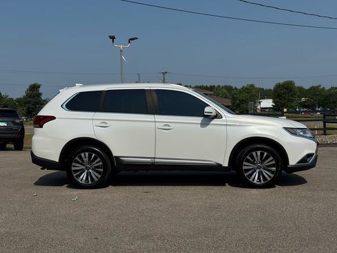Used 2019 Mitsubishi Outlander SEL AWD/4WD image 9