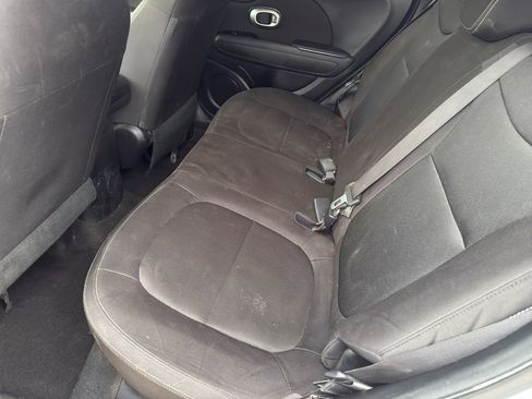 Used 2016 Kia Soul image 9