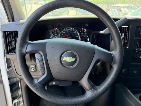 Used 2014 Chevrolet Express 2500 LT w/ LT Preferred Equipment Group RWD image 30