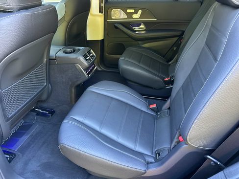 New 2026 Mercedes-Benz GLS 450 4MATIC image 12