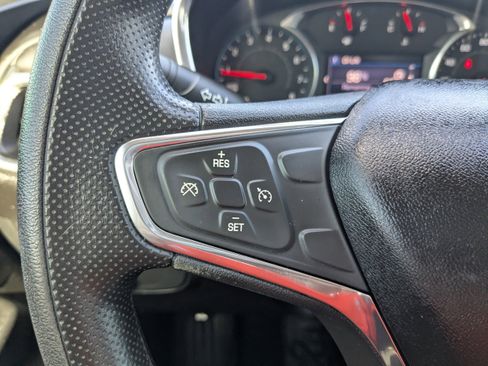 Used 2019 Chevrolet Equinox LT image 28