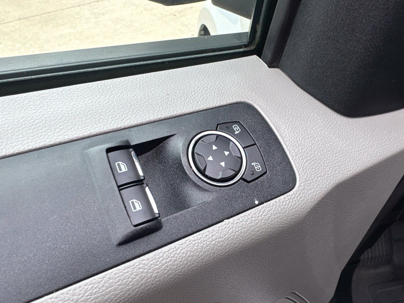 Used 2019 Ford F150 XL w/ Equipment Group 101A Mid AWD/4WD image 15