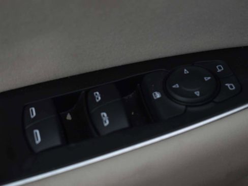 Used 2018 Buick Regal Preferred w/ Driver Confidence Package #1 image 12