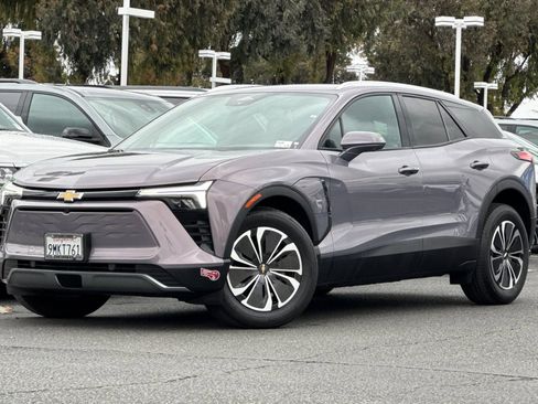 Used 2024 Chevrolet Blazer EV LT image 9