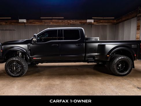 Used 2025 Ford F450 Platinum w/ FX4 Off-Road Package image 5