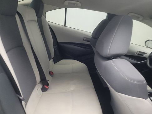 Used 2022 Toyota Corolla LE FWD image 19