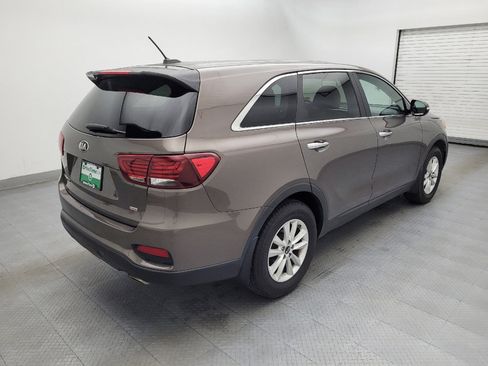 Used 2019 Kia Sorento FWD image 9