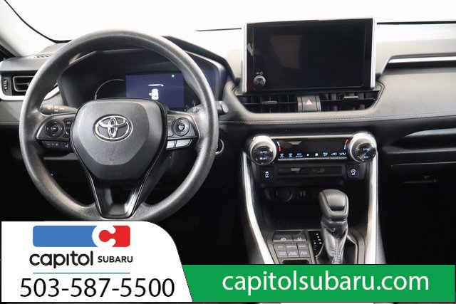 Used 2025 Toyota RAV4 XLE AWD/4WD image 13