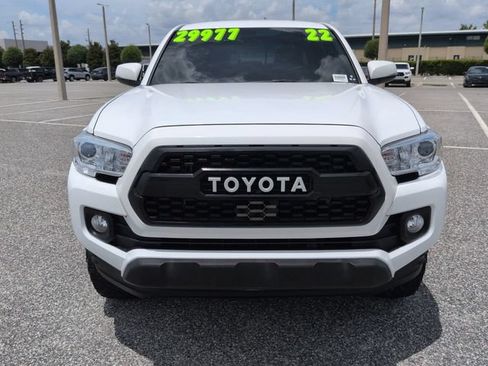 Used 2022 Toyota Tacoma SR5 RWD image 9