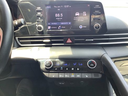 Used 2021 Hyundai Elantra SEL w/ Convenience Package FWD image 20