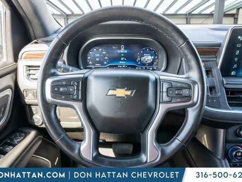 Used 2023 Chevrolet Suburban Premier image 6