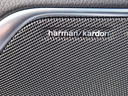 Used 2013 Mercedes-Benz SL 550 image 30