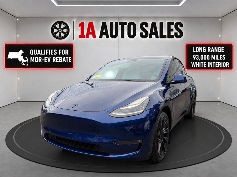 Used 2022 Tesla Model Y Long Range AWD/4WD image 1