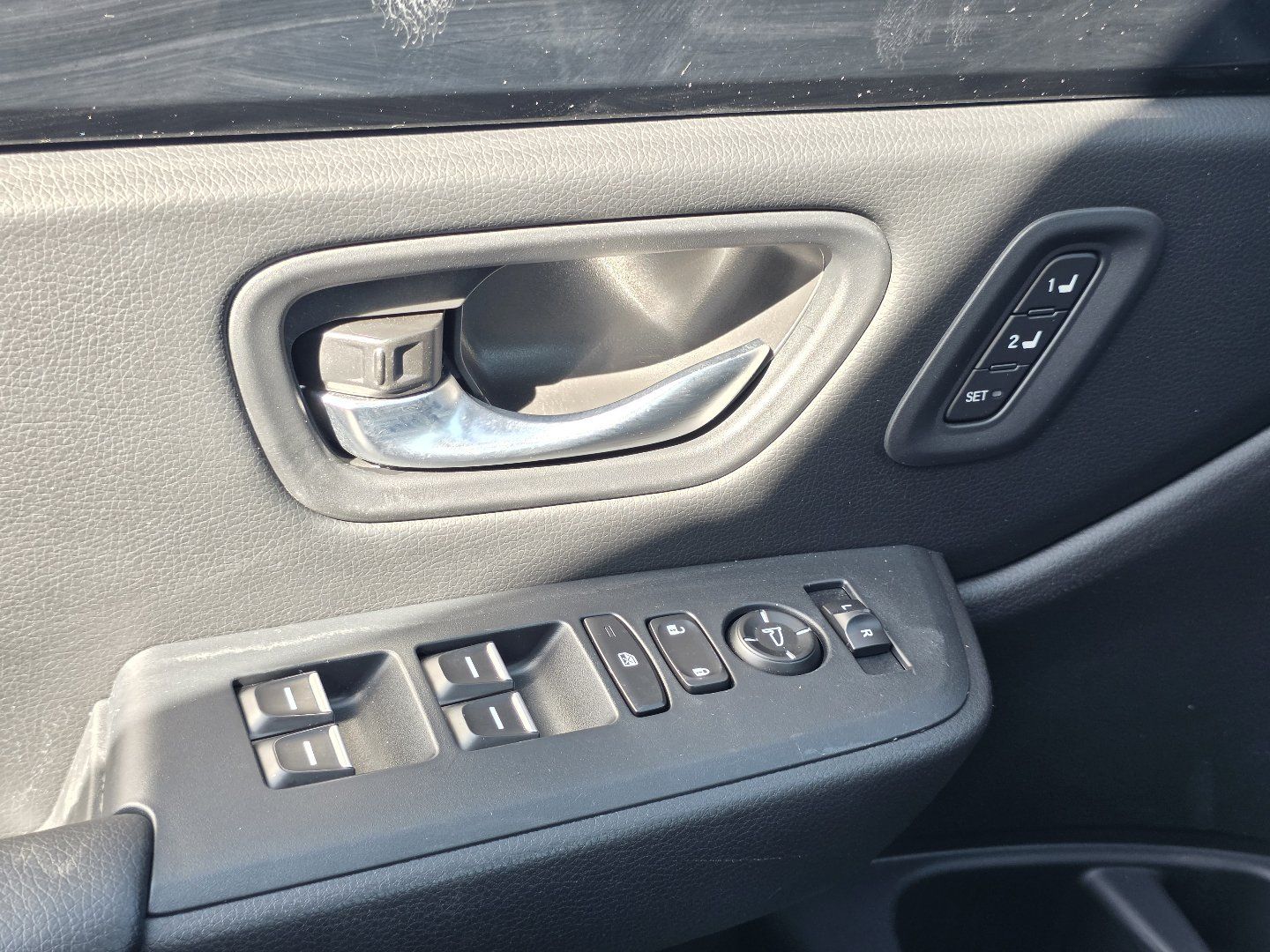 Certified 2025 Honda Pilot Touring image 25