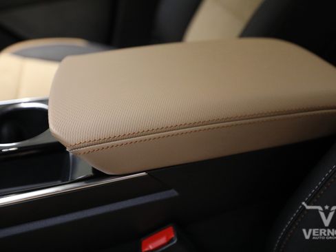 New 2026 Chevrolet Equinox ACTIV w/ Safety and Technology Package image 15