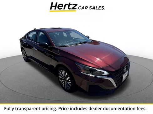 Used 2025 Nissan Altima 2.5 SV FWD image 1