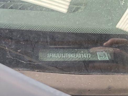 Used 2019 Ford Expedition XLT w/ Equipment Group 202A image 9