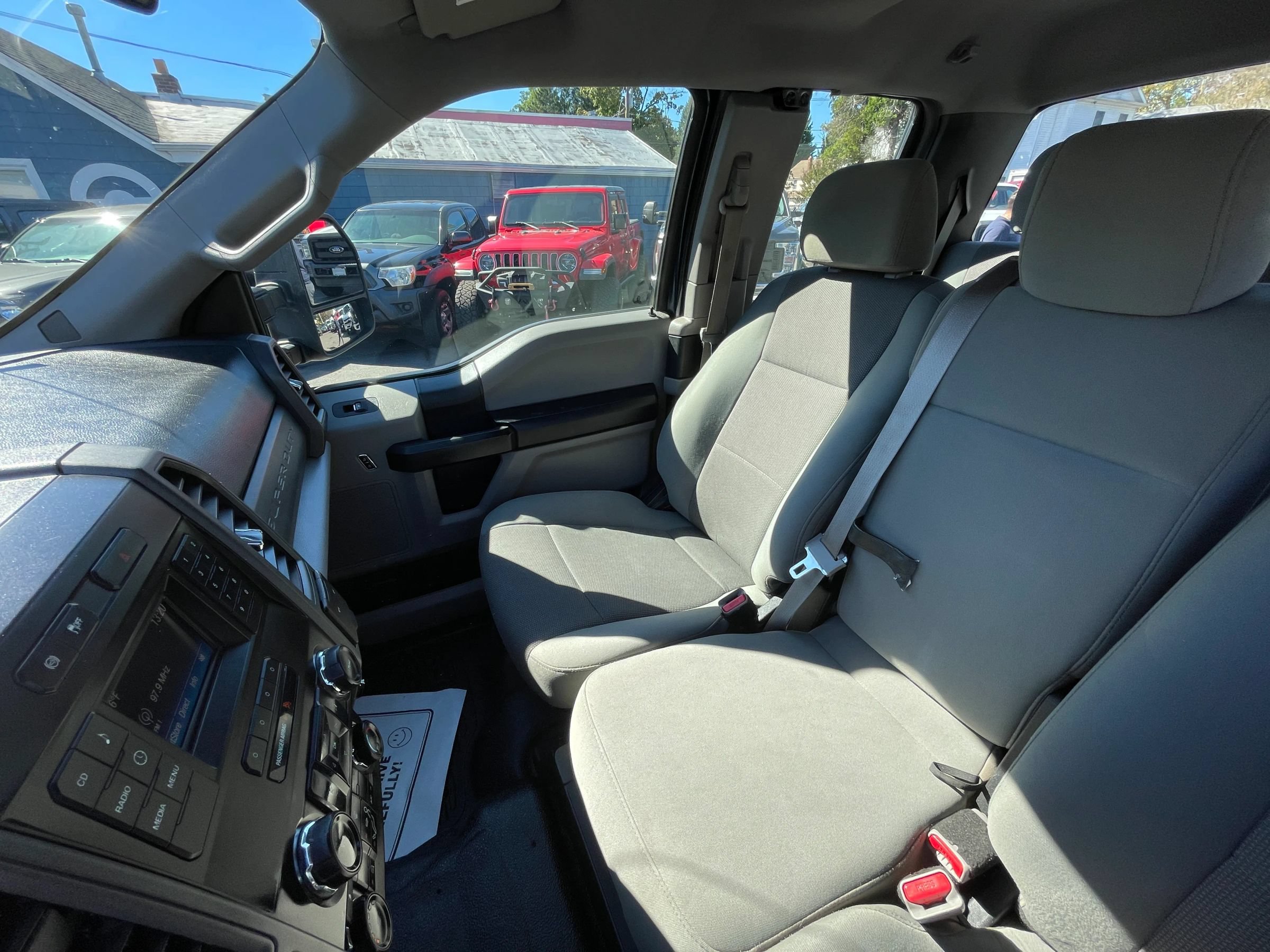 Used 2017 Ford F250 XL w/ Power Equipment Group AWD/4WD image 15
